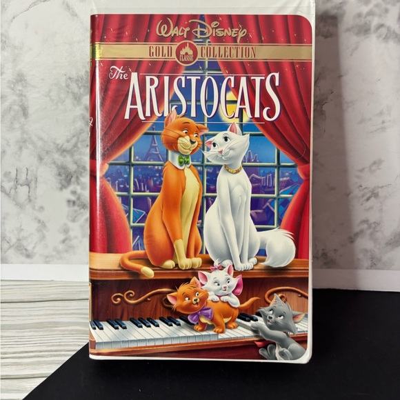 Aristocats VHS Movie vintage - Picture 1 of 3